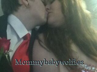 Mommybabywolfies